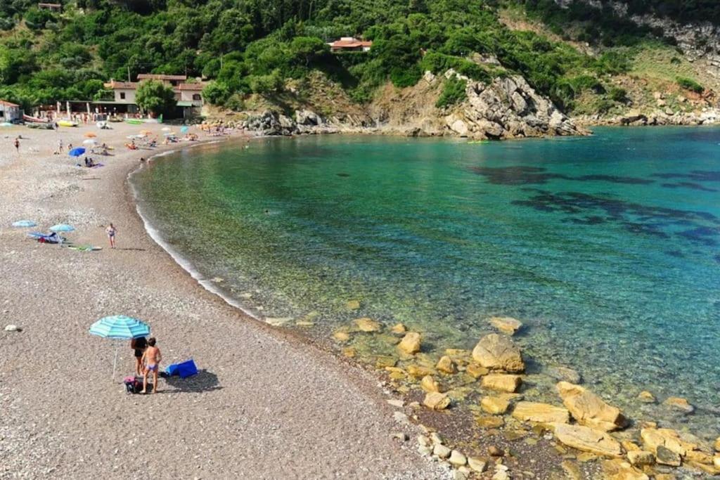 Вілла Nisportino, Elba. Bilocale Con Patio Vista Mare. Casa Castagno Екстер'єр фото